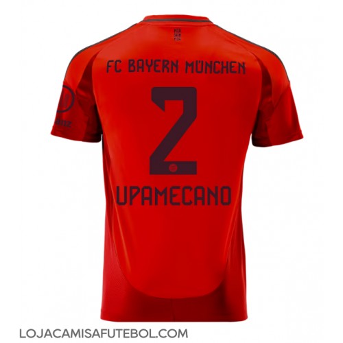 Camisa de Futebol Bayern Munich Dayot Upamecano #2 Equipamento Principal 2024-25 Manga Curta